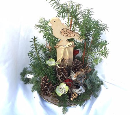 Waldcharakter Gedenk Gesteck für den Vogelliebhaber